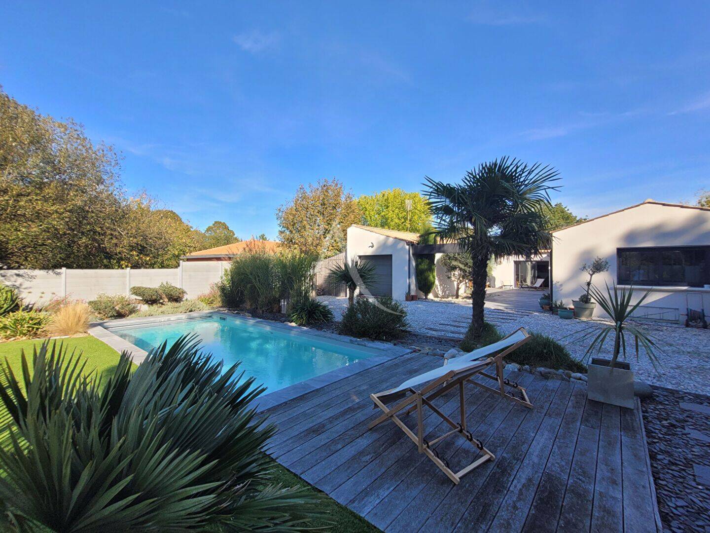 Maison 6 pièces 167 m² · à Saint-Xandre · 166,7 m² · 660 000 €
