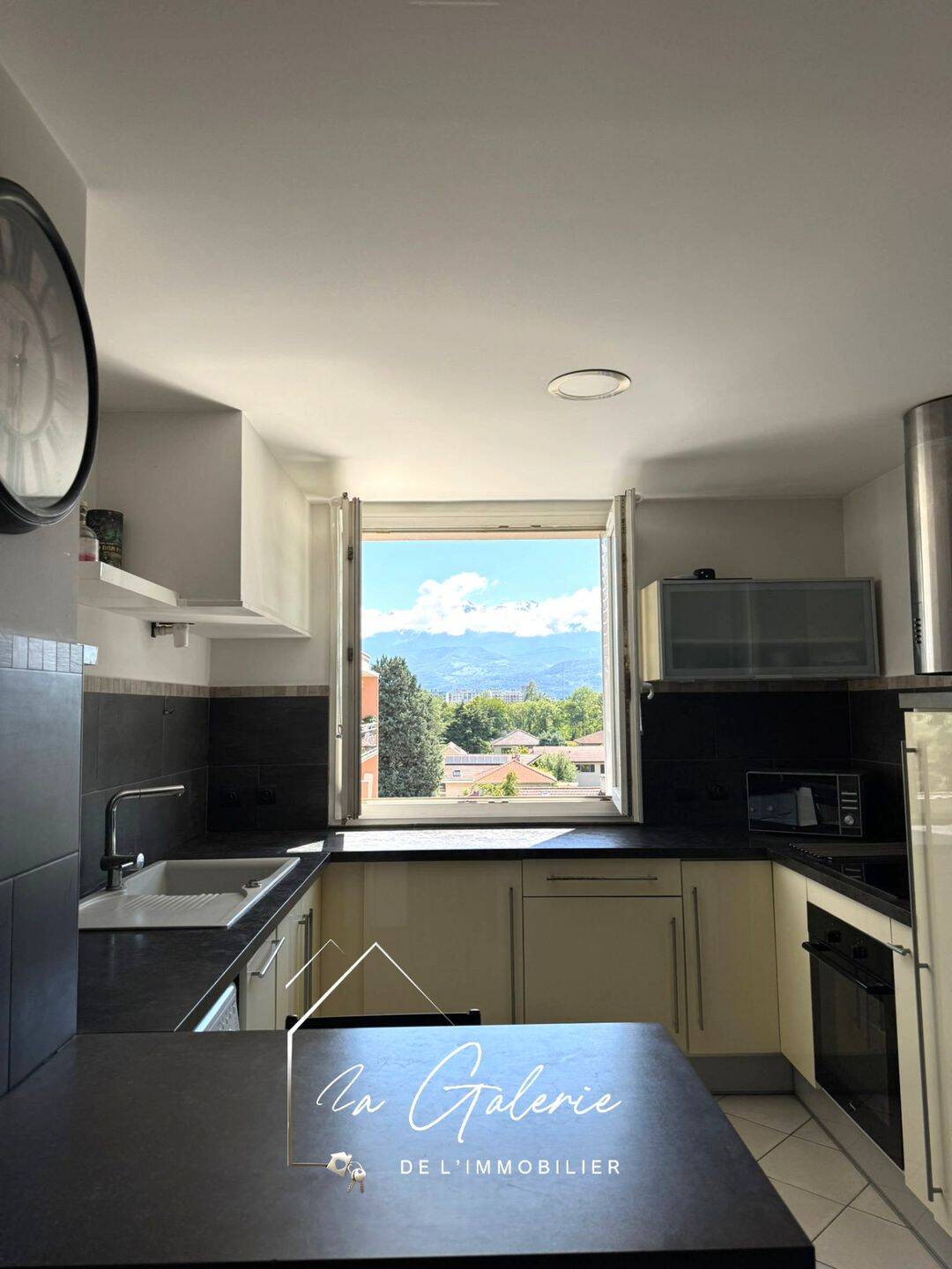 Appartement 3 pièces 53 m² · à Seyssinet-Pariset · 53,3 m² · 146 000 €