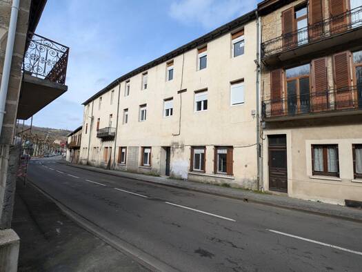 Immeuble à vendre 255 000 € 250 m² Decazeville 12300
