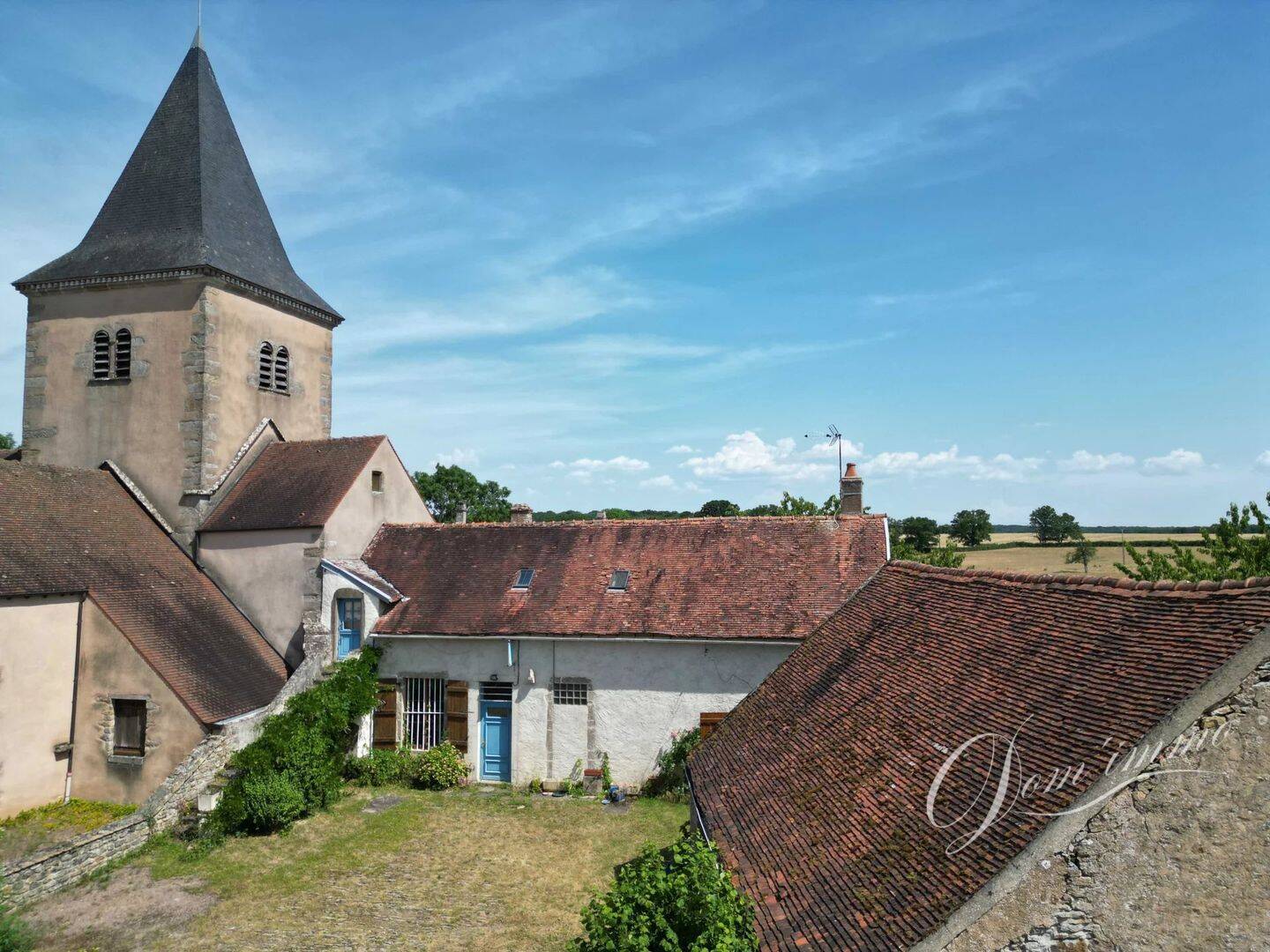 Maison 9 pièces 153 m² · à Précy-sous-Thil · 153 m² · 139 000 €