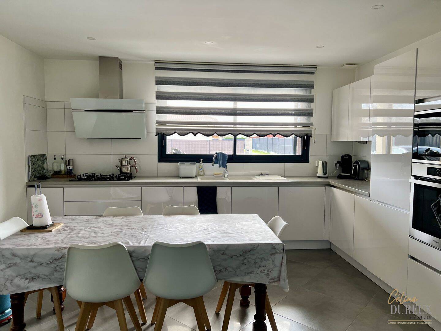 Maison 7 pièces 183 m² · à Bâgé-le-Châtel · 183 m² · 420 000 €