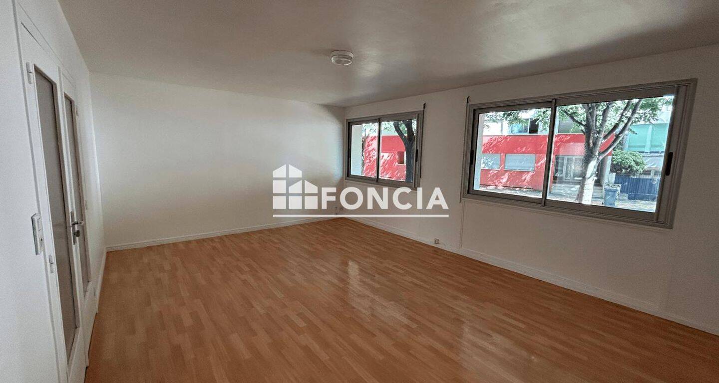 Appartement 4 pièces 86 m² · à Clermont-Ferrand · 85,5 m² · 890 €