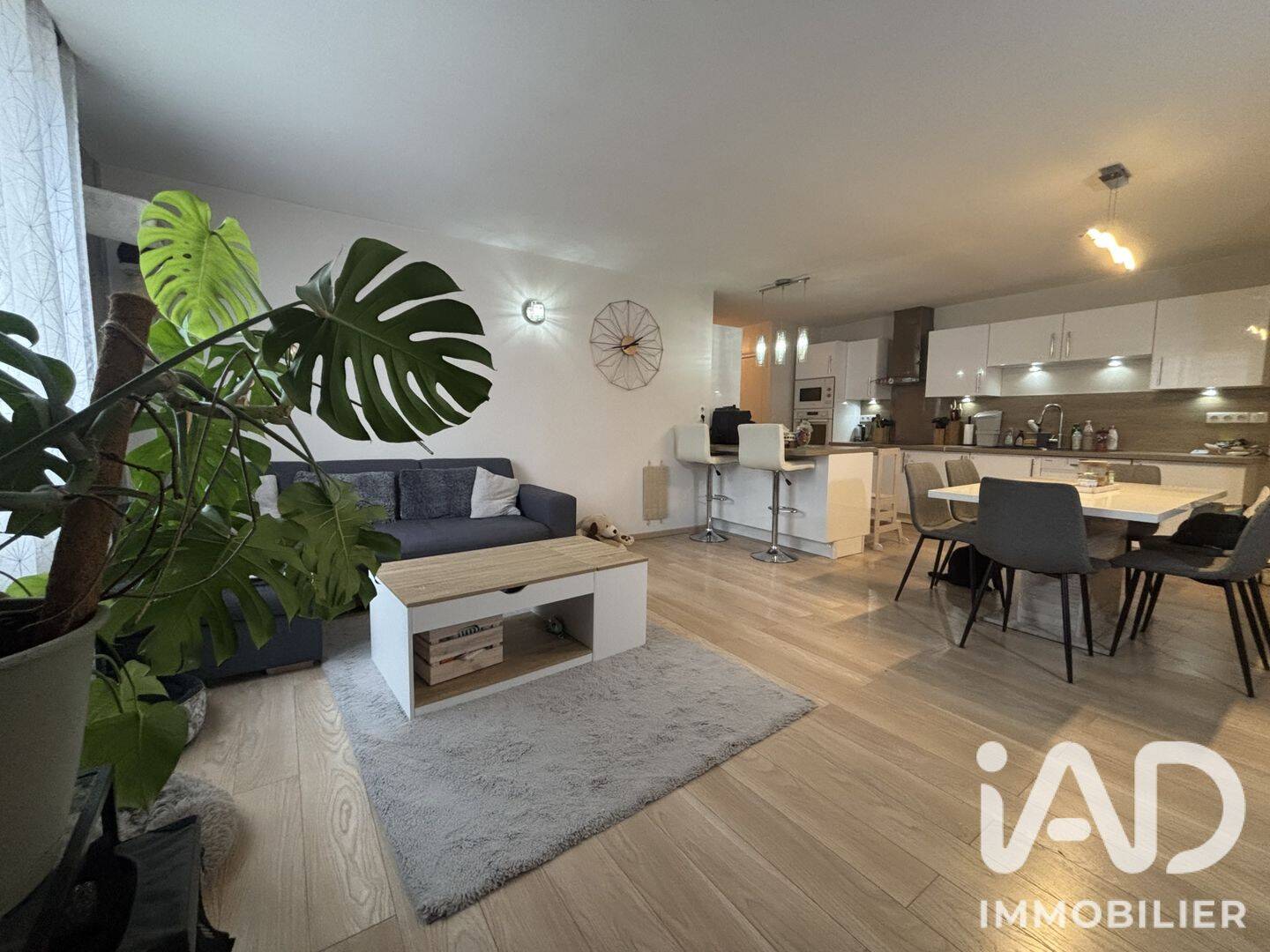 Appartement 5 pièces 100 m² · à Châlons-en-Champagne · 100,1 m² · 158 000 €
