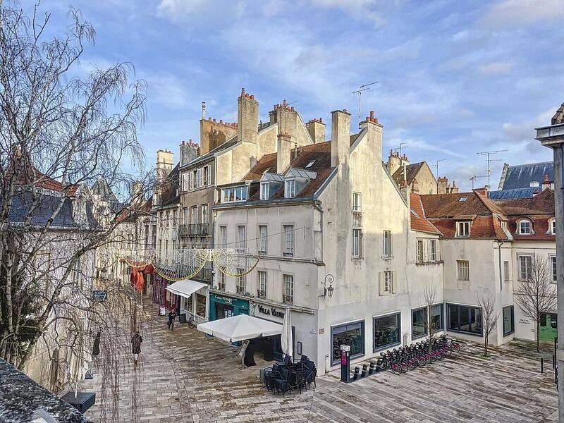 Appartement 7 pièces 250 m² · à Dijon · 250 m² · 787 000 €