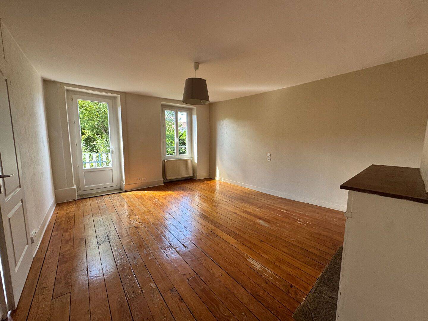 Maison 4 pièces 65 m² · à Lons-le-Saunier · 64,8 m² · 135 000 €