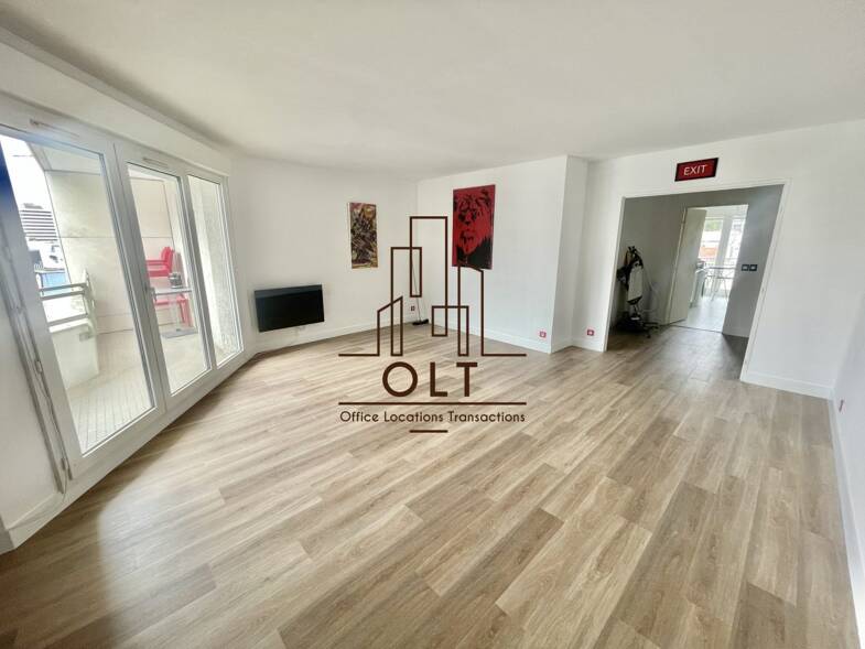 Appartement à louer 2 600 € 4 pièces 3 chambres 98,8 m² 7ème étage République Puteaux 92800