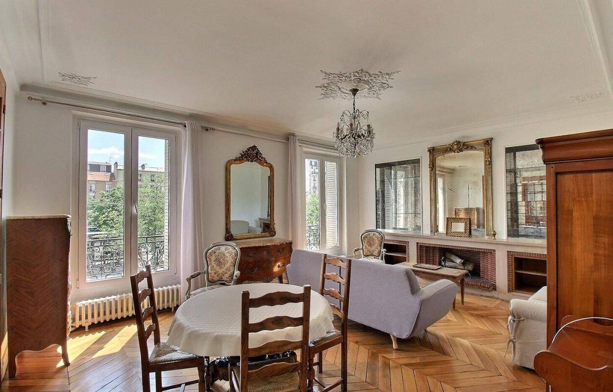 Appartement 3 pièces 94 m² · à Paris 20ème Arrondissement · 94 m² · 2 730 €/mois