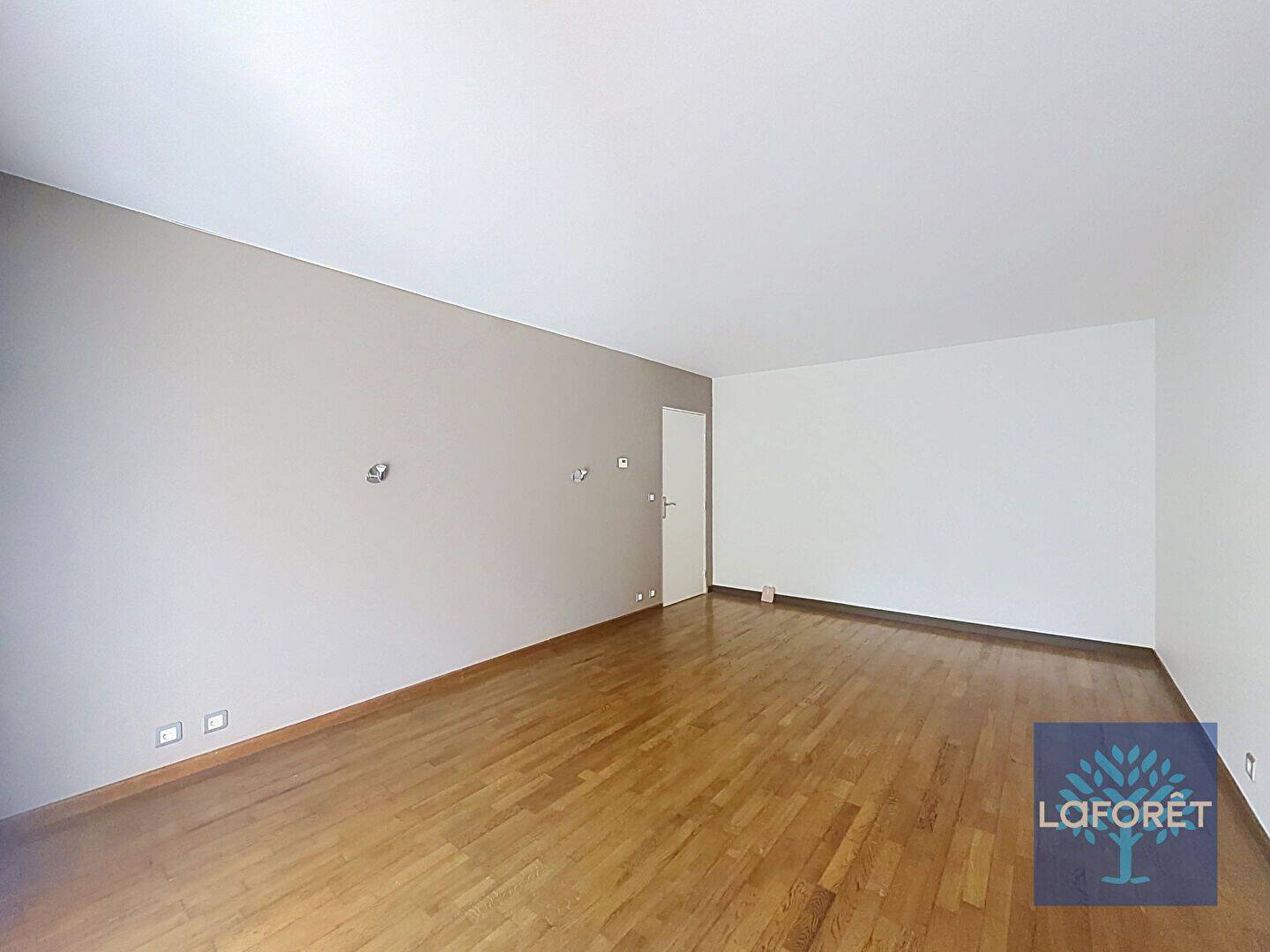 Appartement 3 pièces 62 m² · à Noisy-le-Grand · 61,6 m² · 1 218 €/mois