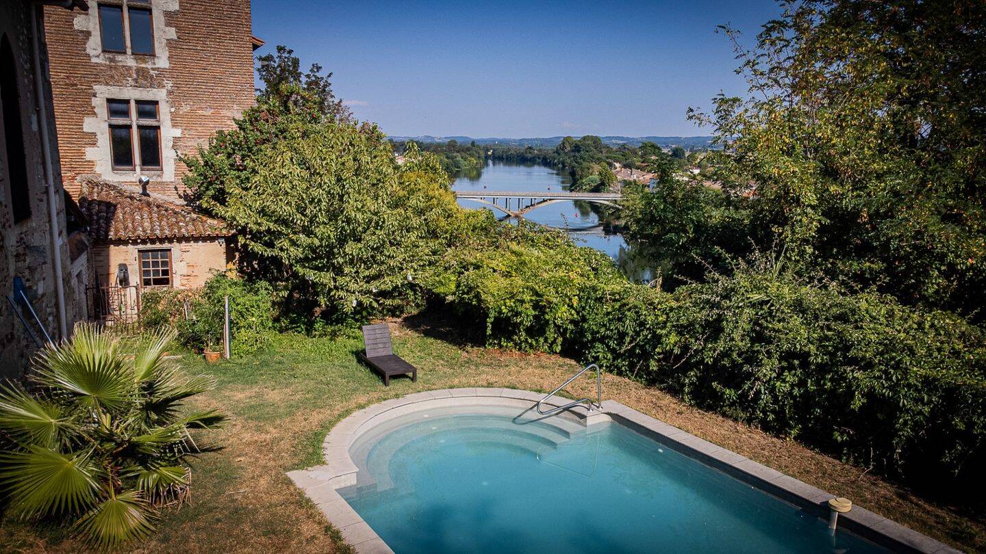 Maison 10 pièces 400 m² · à Clairac · 400 m² · 395 000 €