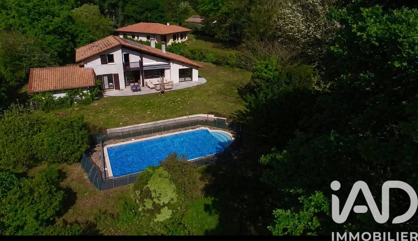 Maison 6 pièces 148 m² · à Heugas · 148 m² · 359 990 €