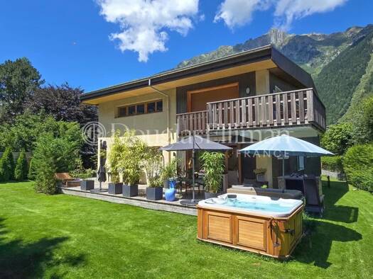 Appartement à vendre 2 190 000 € 5 pièces 4 chambres 129 m² RDC Chamonix Sud-Bois du Bouchet Chamonix-Mont-Blanc 74400
