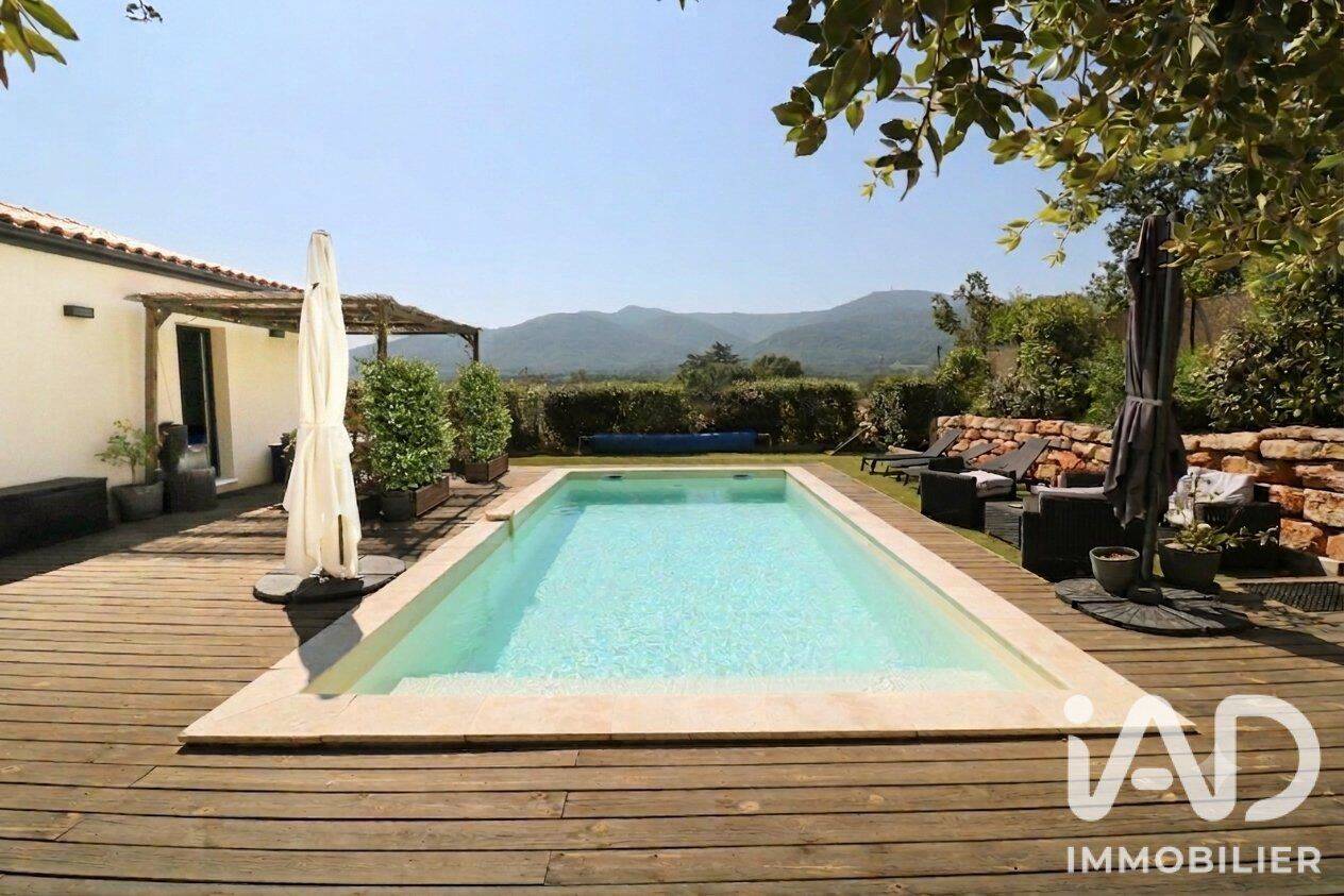 Maison 4 pièces 616 m² · à Gonfaron · 616 m² · 439 000 €