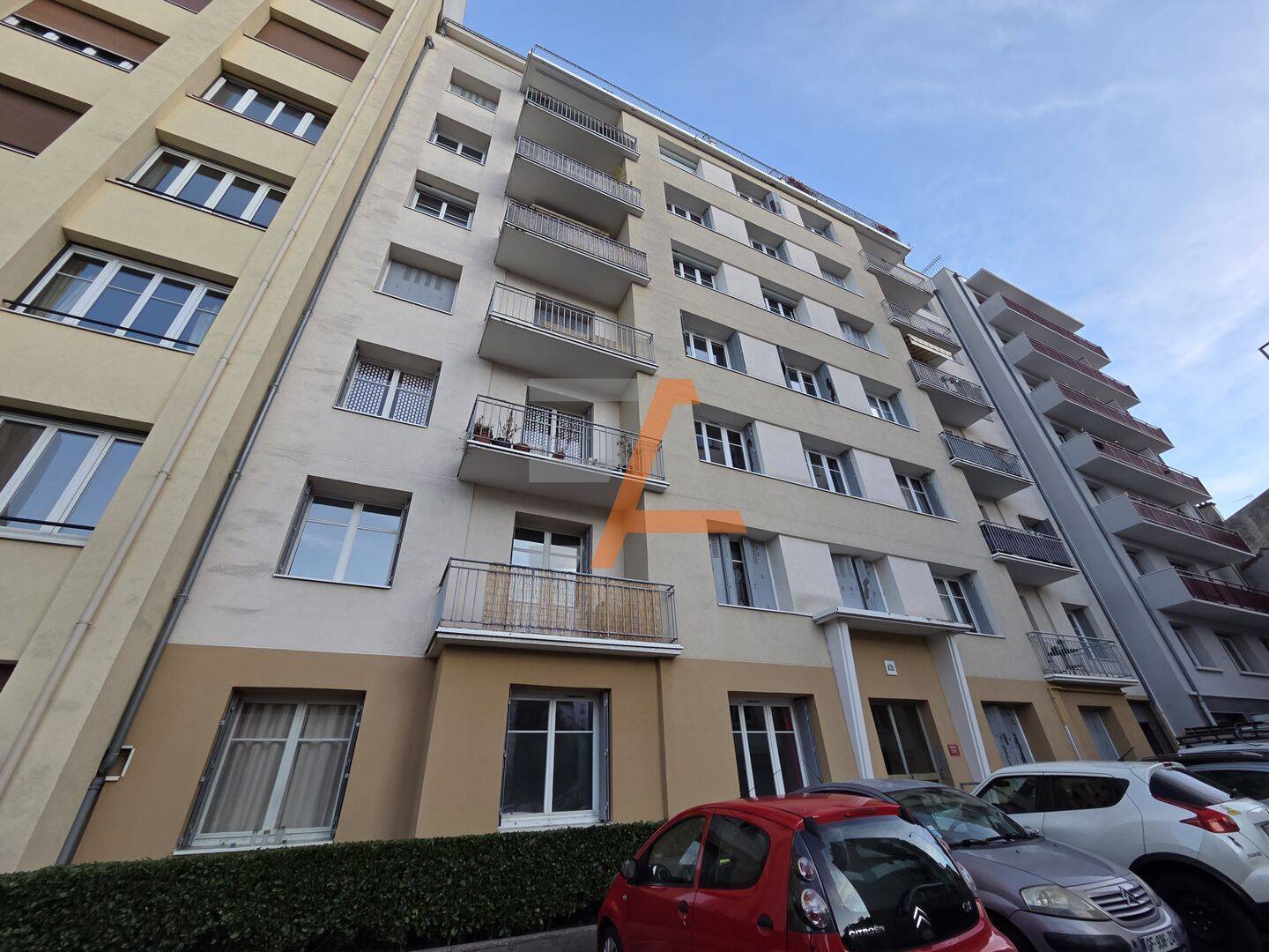 Appartement 2 pièces 65 m² · à Saint-Étienne · 64,5 m² · 69 500 €