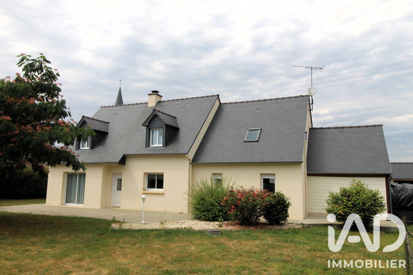Maison 5 pièces 124 m² · à Ducey-les Chéris · 124 m² · 267 500 €