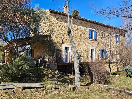 Maison à vendre 625 000 € 8 pièces 4 chambres 220 m² 3 685 m² de terrain Forcalquier 04300