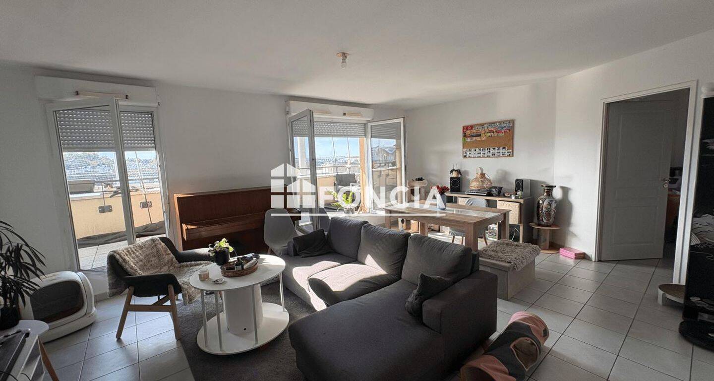 Appartement 3 pièces 75 m² · à Décines-Charpieu · 75,5 m² · 975 €/mois