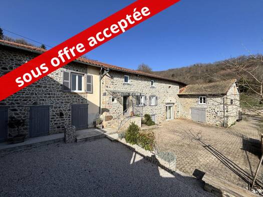 Maison à vendre 425 000 € 9 pièces 5 chambres 200 m² 2 231 m² de terrain Les Ardillats 69430