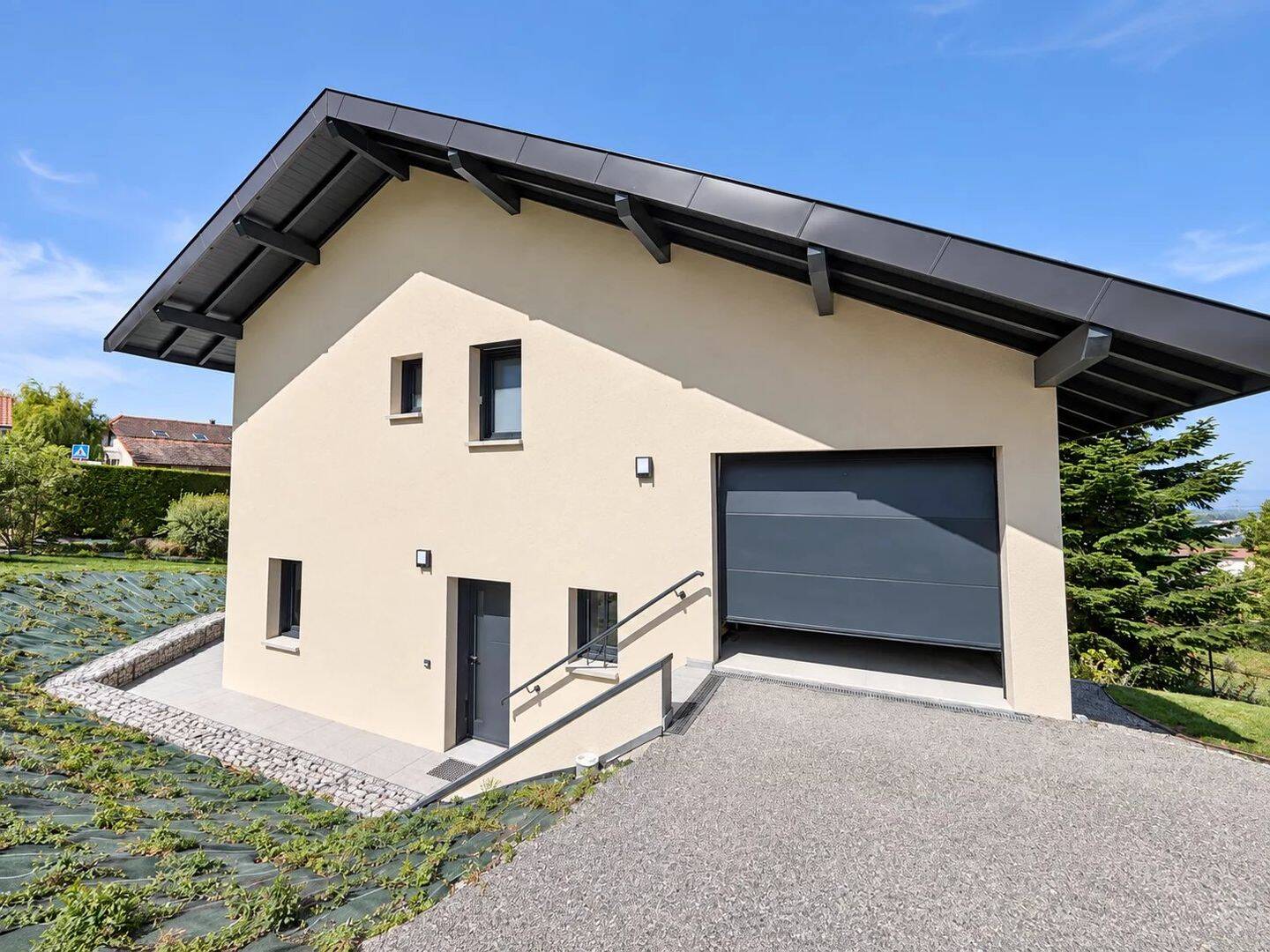 Maison 5 pièces 117 m² · à Saint-Cergues · 116,9 m² · 2 750 €/mois