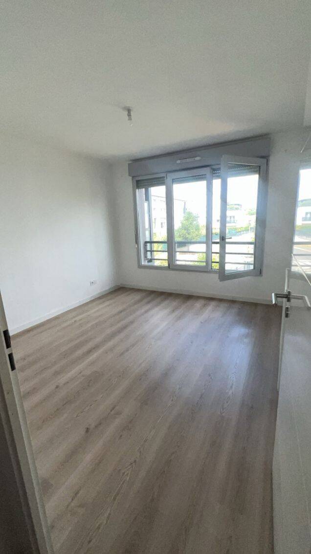 Appartement 3 pièces 61 m² · à Claye-Souilly · 60,5 m² · 1 018 €