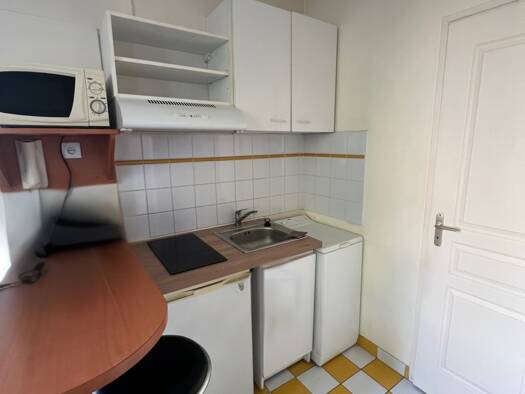 Studio à louer 620 € 1 pièce 23,4 m² RDC Tours 37000