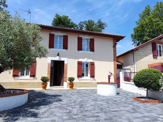 Maison à vendre 315 000 € 6 pièces 5 chambres 199 m² 1 329 m² de terrain Poyartin 40380