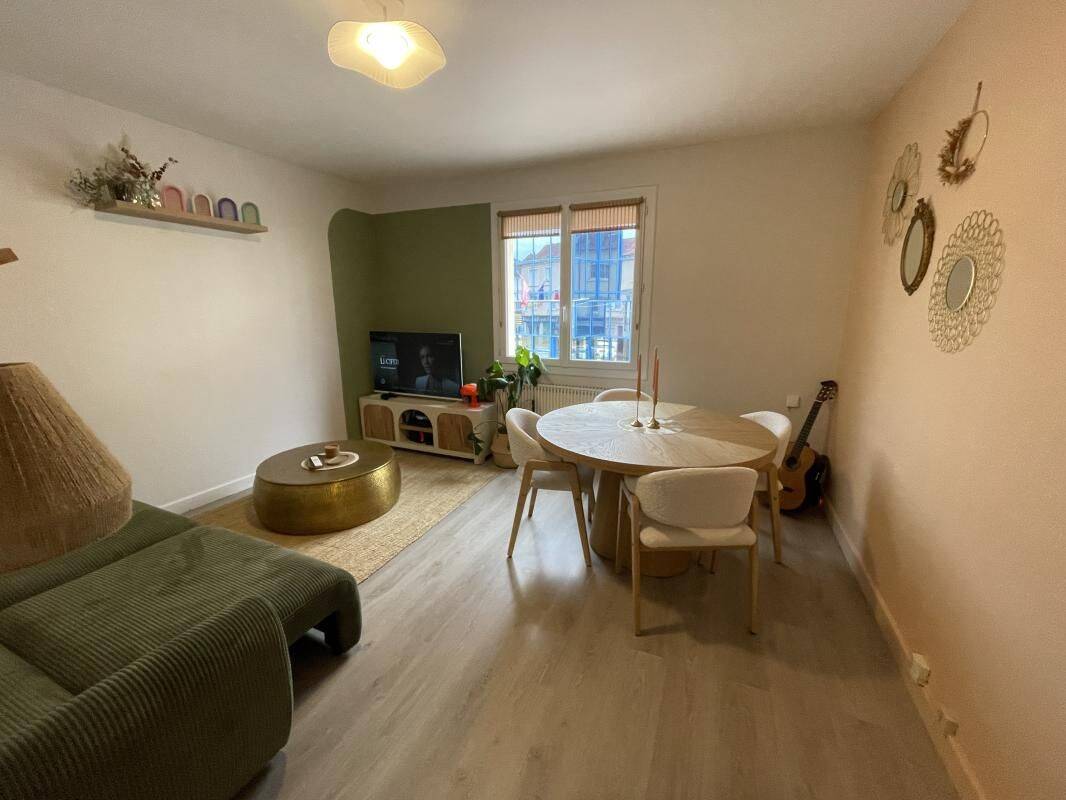 Appartement 4 pièces 95 m² · à Firmi · 95 m² · 575 €/mois