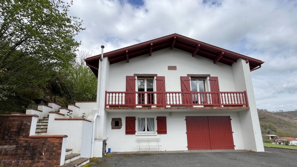 Maison à vendre 289 000 € 4 pièces 3 chambres 90 m² 1 391 m² de terrain Ossès 64780