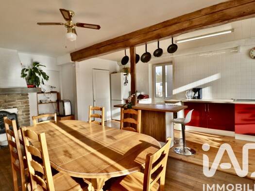 Maison à vendre 249 000 € 5 pièces 2 chambres 165 m² 531 m² de terrain Igé 71960