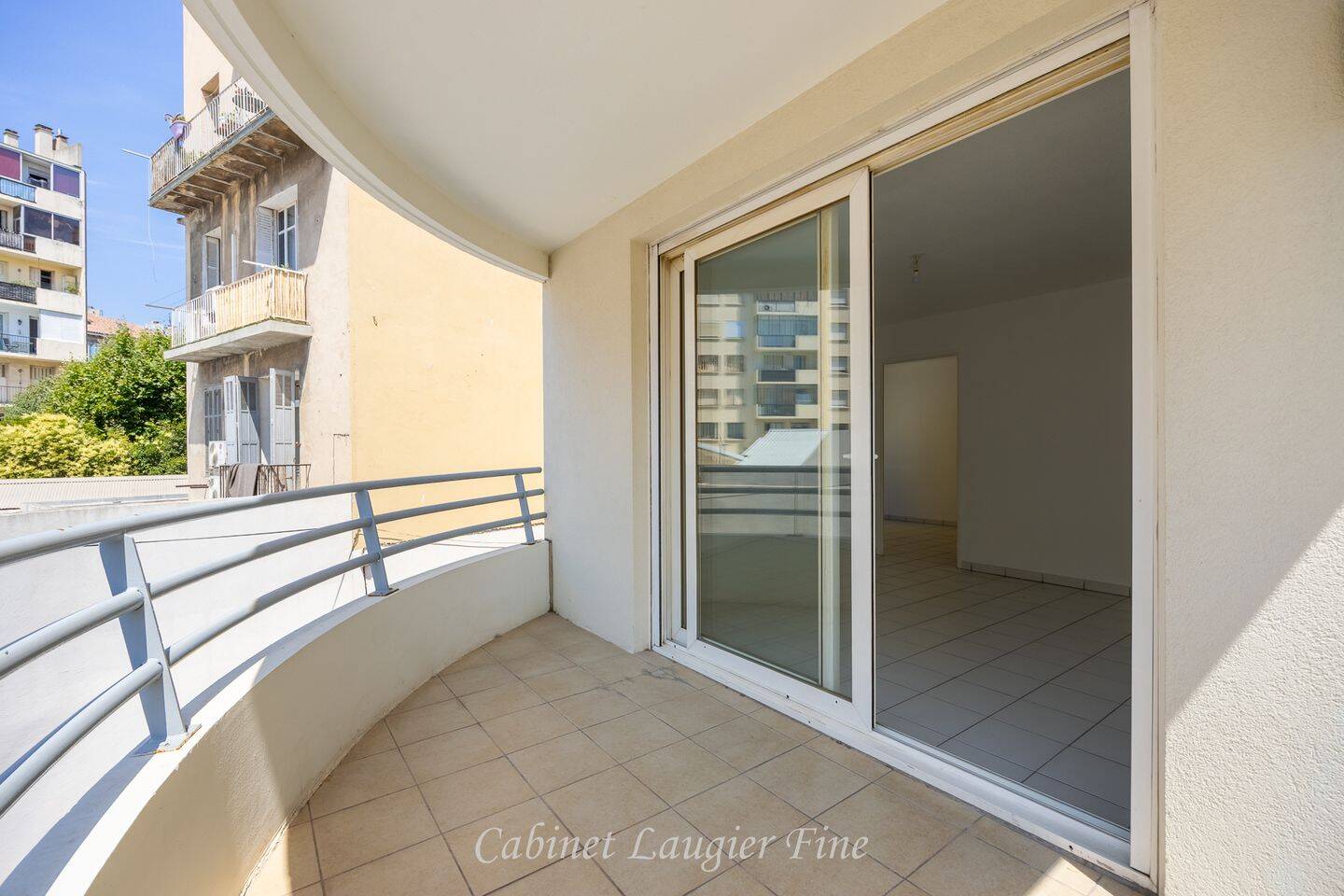 Appartement 2 pièces 40 m² · à Marseille 6ème Arrondissement · 40,4 m² · 185 000 €