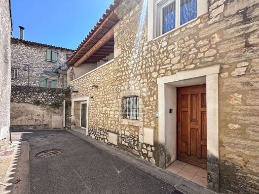 Maison à vendre 185 000 € 4 pièces 1 chambre 102 m² Noves 13550