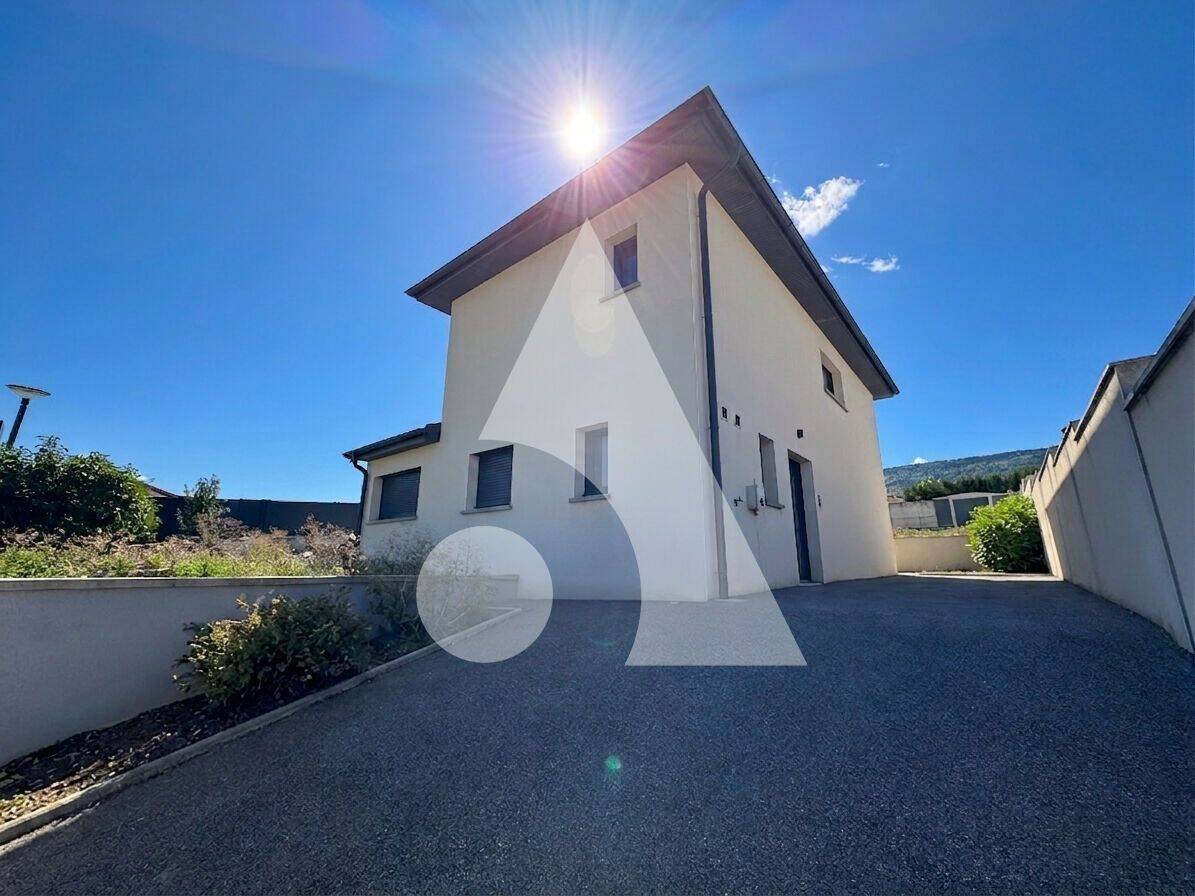 Maison 5 pièces 113 m² · à Valserhône · 112,8 m² · 380 000 €