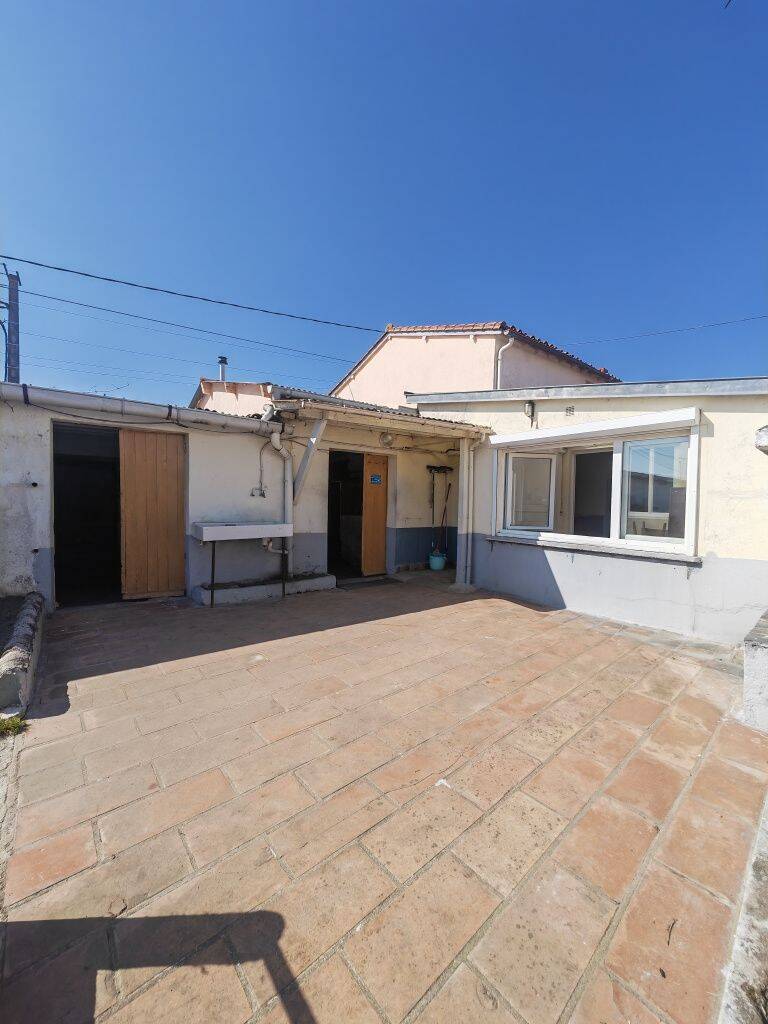 Maison 6 pièces 139 m² · à Le Loroux-Bottereau · 139 m² · 159 000 €
