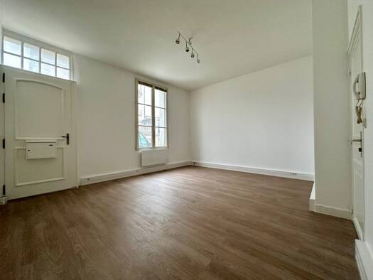 Local commercial à vendre 170 000 € 38 m² de surface de vente Centre Tours 37000