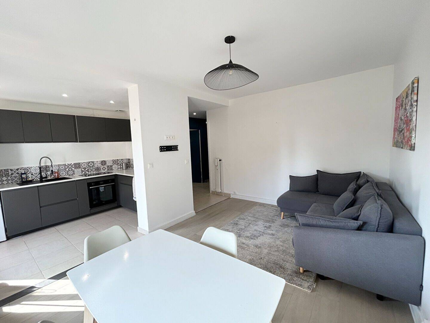 Appartement 2 pièces 49 m² · à Caluire-Et-Cuire · 49 m² · 989 €