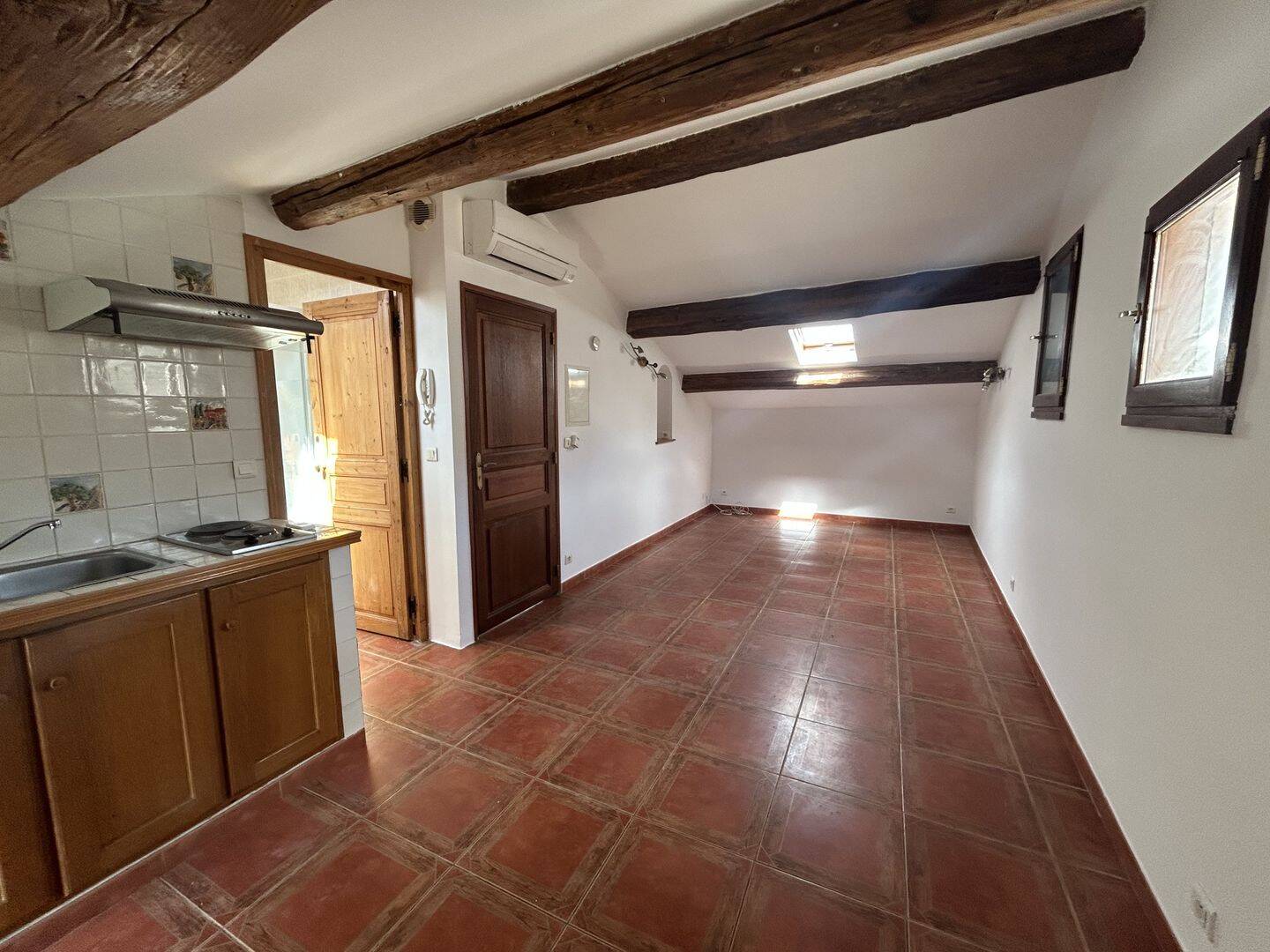 Appartement 1 pièce 27 m² · à Sommières · 26,9 m² · 362 €/mois