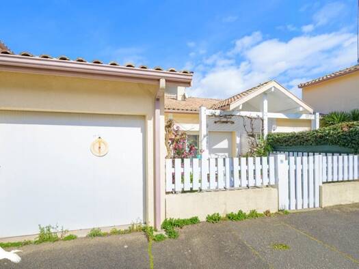 Maison à vendre 267 648 € 3 pièces 2 chambres 66 m² 100 m² de terrain Bourg Biscarrosse 40600