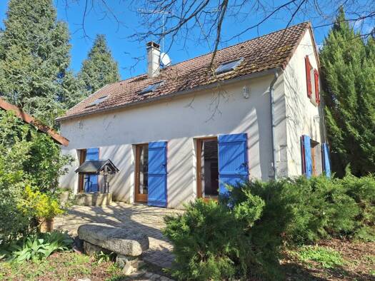 Maison à vendre 138 000 € 4 pièces 3 chambres 98 m² 963 m² de terrain Jalognes 18300