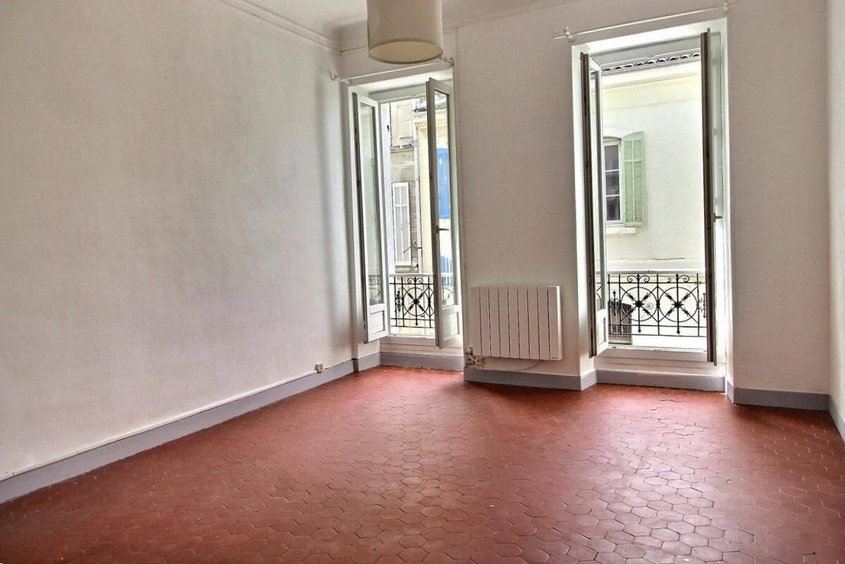 Appartement 2 pièces 37 m² · à Marseille 5ème Arrondissement · 37 m² · 654 €