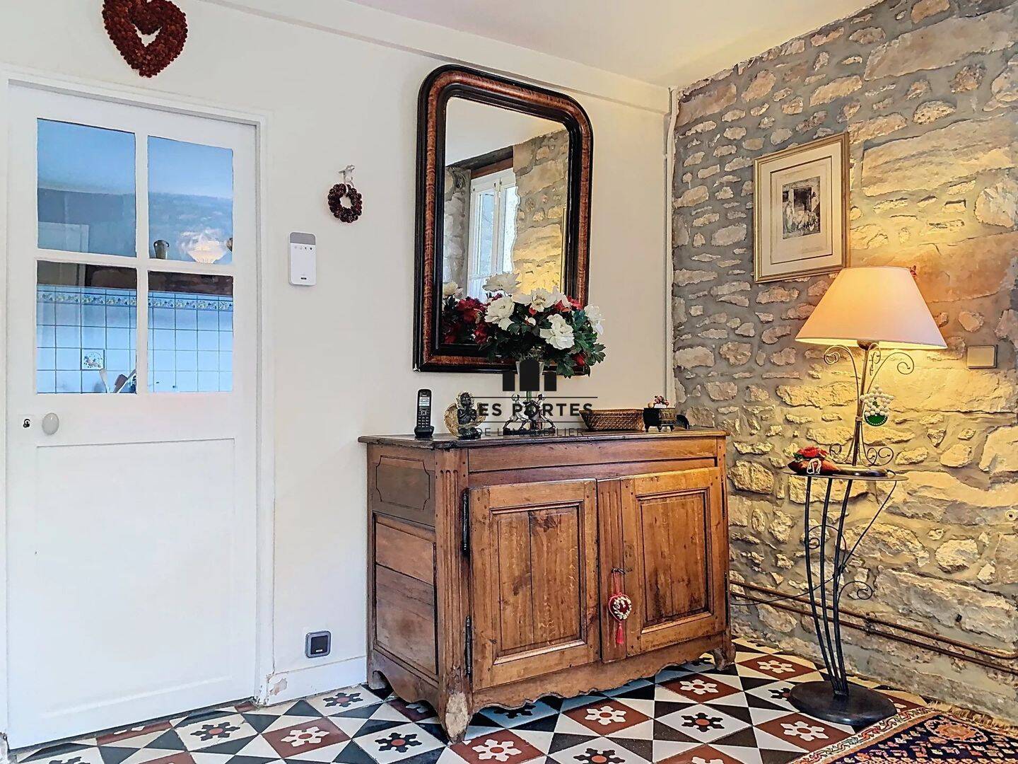 Maison 9 pièces 241 m² · à Milly-la-Forêt · 241 m² · 572 000 €