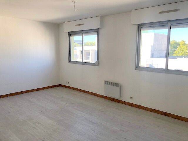 Appartement 1 pièce 28 m² · à Villeurbanne · 28 m² · 530 €/mois