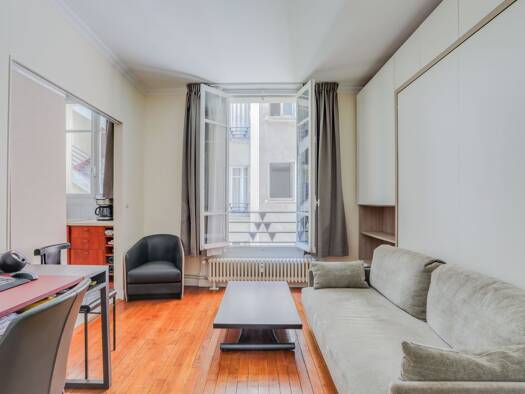 Appartement à vendre 400 000 € 1 pièce 30 m² Étage 2/6 Hoche-Friedland Paris 8ème arrondissement 75008