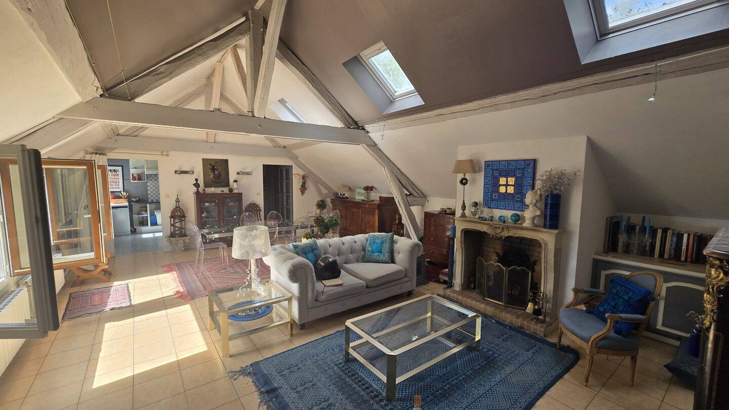 Appartement 4 pièces 133 m² · à Tours · 132,5 m² · 1 260 €