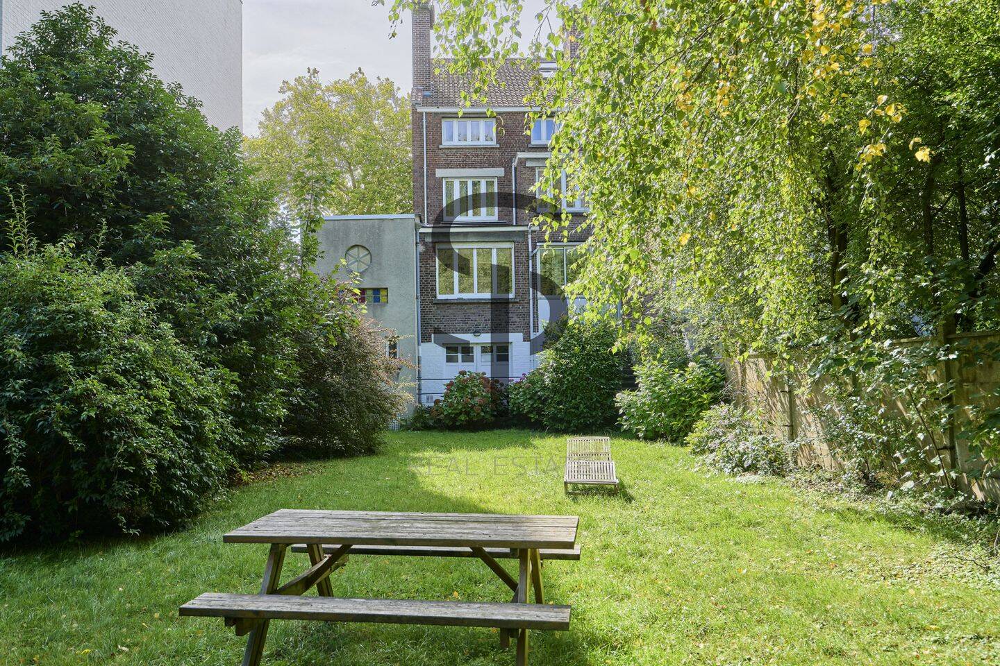 Maison 9 pièces 245 m² · à Marcq-en-Barœul · 245 m² · 849 000 €