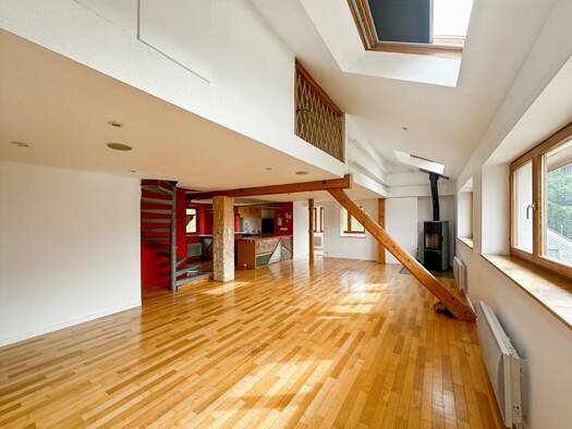 Duplex à vendre 124 000 € 4 pièces 3 chambres 87 m² Étage 2/2 Saint-Amarin 68550