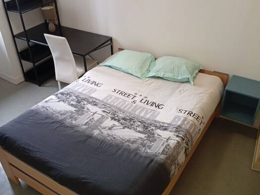 Colocation à louer 390 € 17 m² RDC/2 disponible dès maintenant Pradeau-Gare-Rue G.Lassale Tarbes 65000