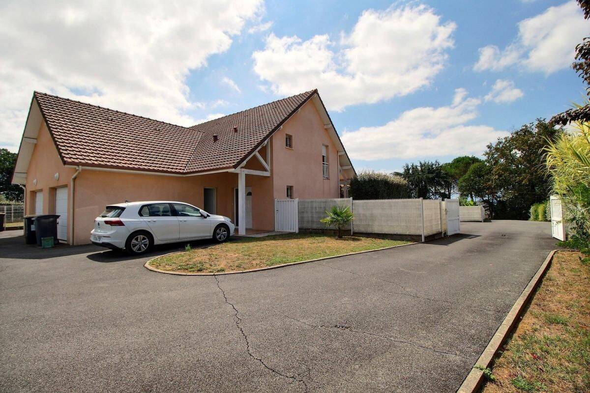 Maison 3 pièces 83 m² · à Morlaàs · 83 m² · 880 €/mois