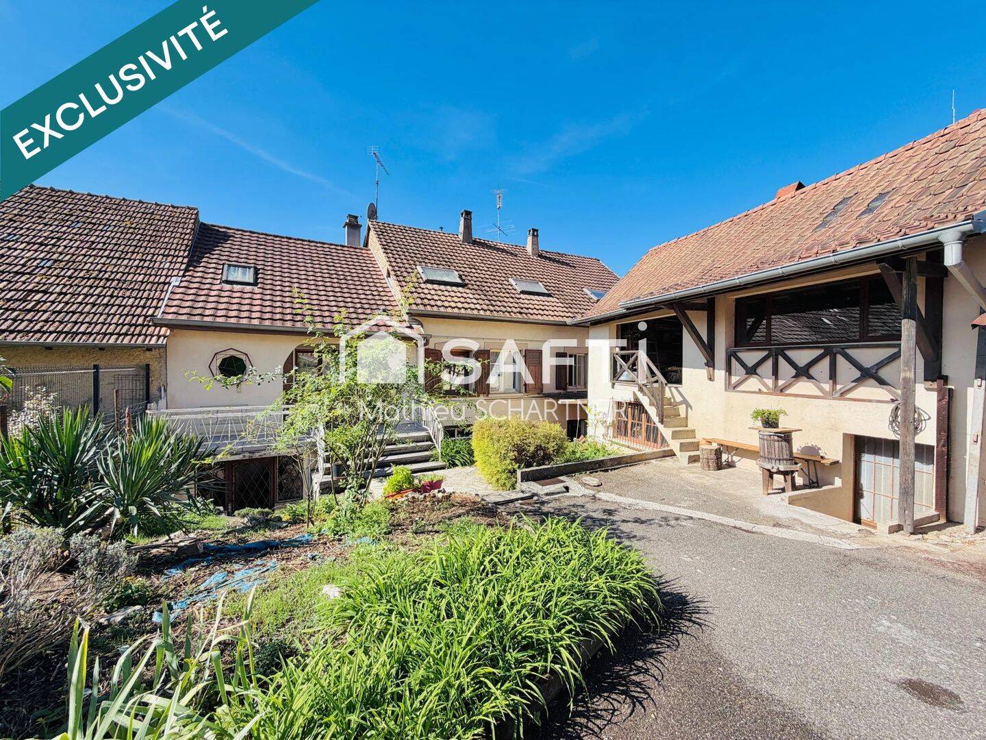 Maison 10 pièces 303 m² · à Wittersdorf · 303 m² · 220 000 €