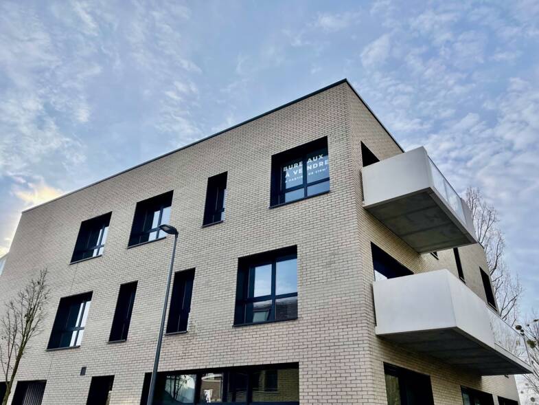 Espace bureau à vendre 4 290 000 € 1 100 m² de bureaux divisible de 216 m² à 1 100 m² Grand boulevard La Madeleine 59110