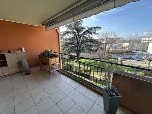 Appartement à louer 798 € 3 pièces 2 chambres 72,3 m² Étage 2/4 Portes-lès-Valence 26800