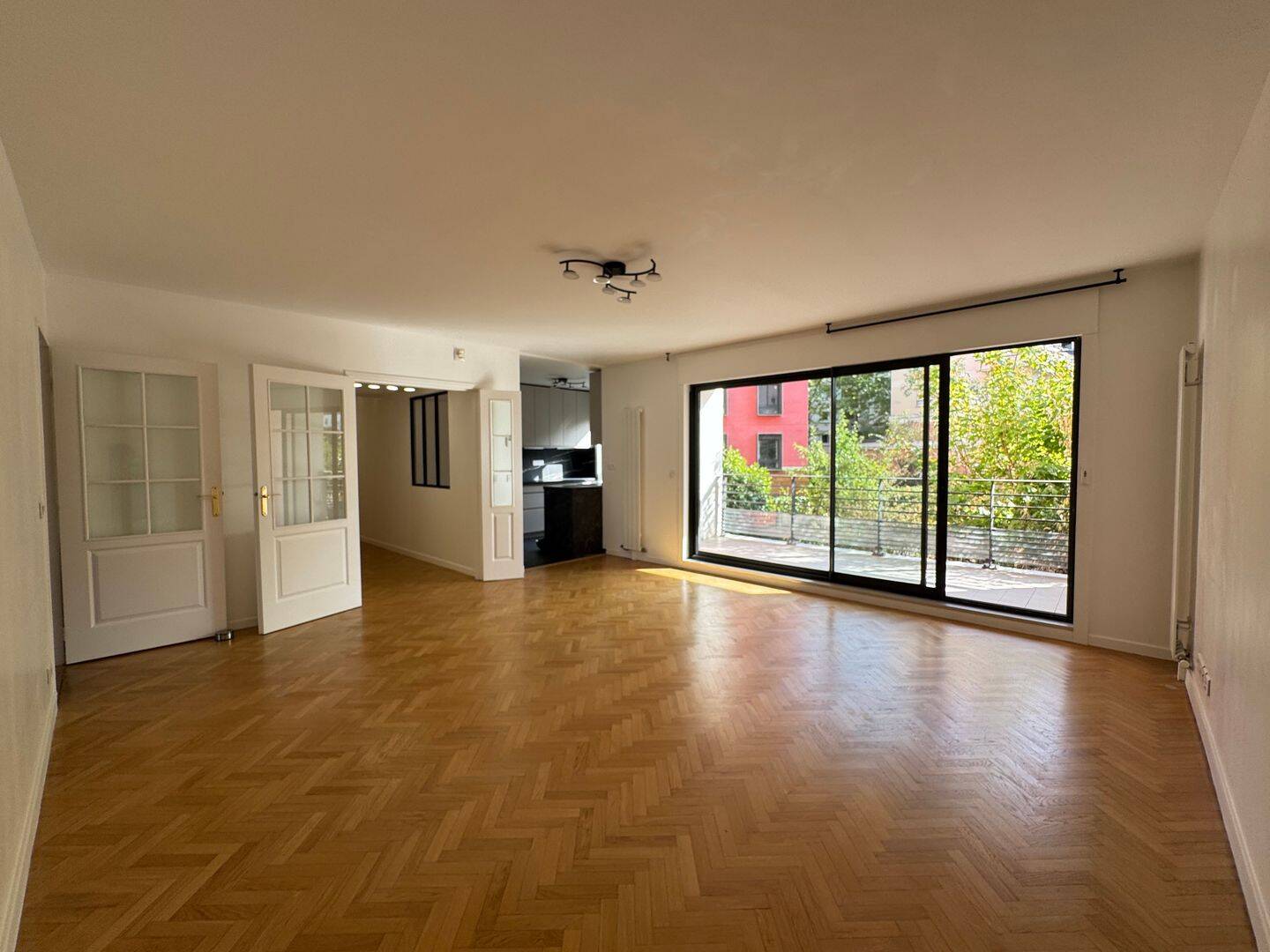 Appartement 4 pièces 89 m² · à Suresnes · 89,5 m² · 2 335 €/mois